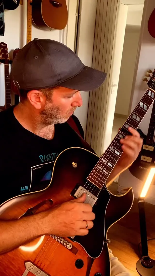 Dm7–Em7–Am7 jam on the ES-175
