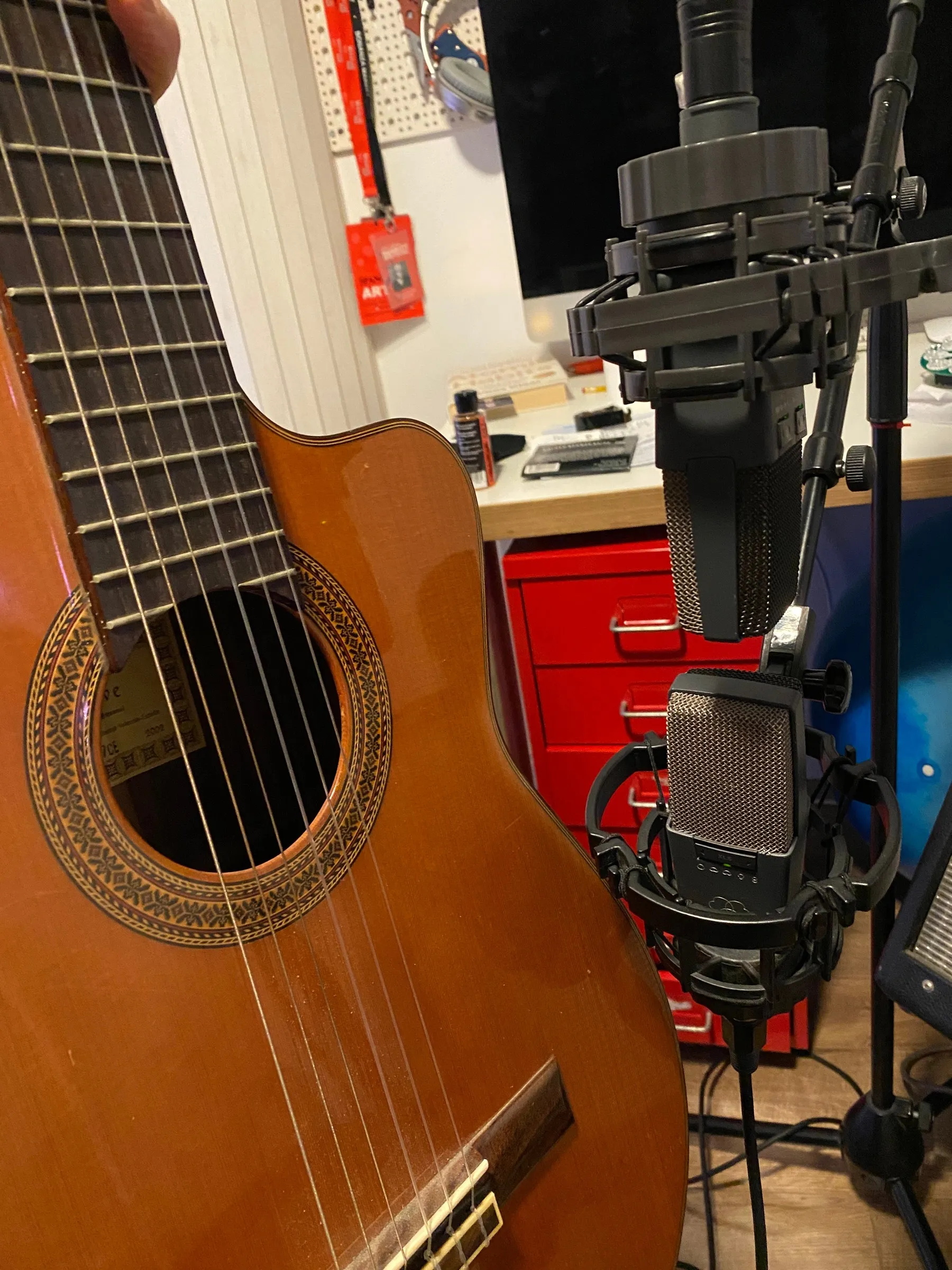 Yuvi Gerstein recording the track Pinto with Kermesse